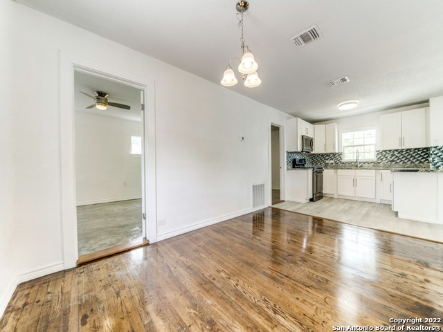 210 Venice San Antonio TX 78201