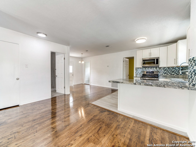 210 Venice San Antonio TX 78201