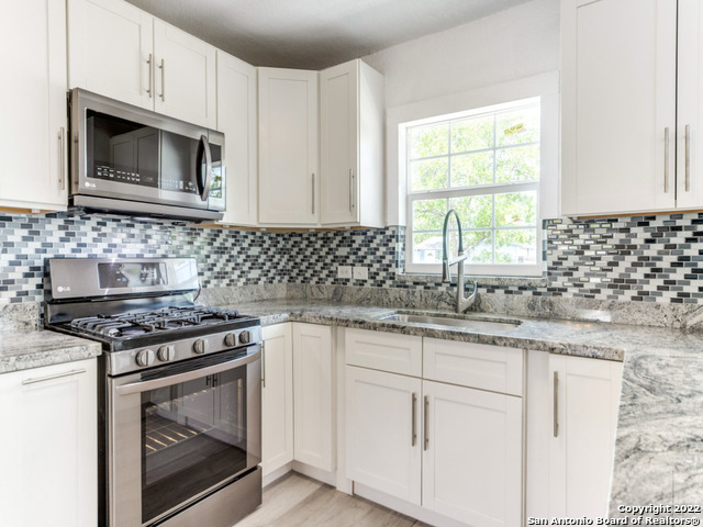 210 Venice San Antonio TX 78201