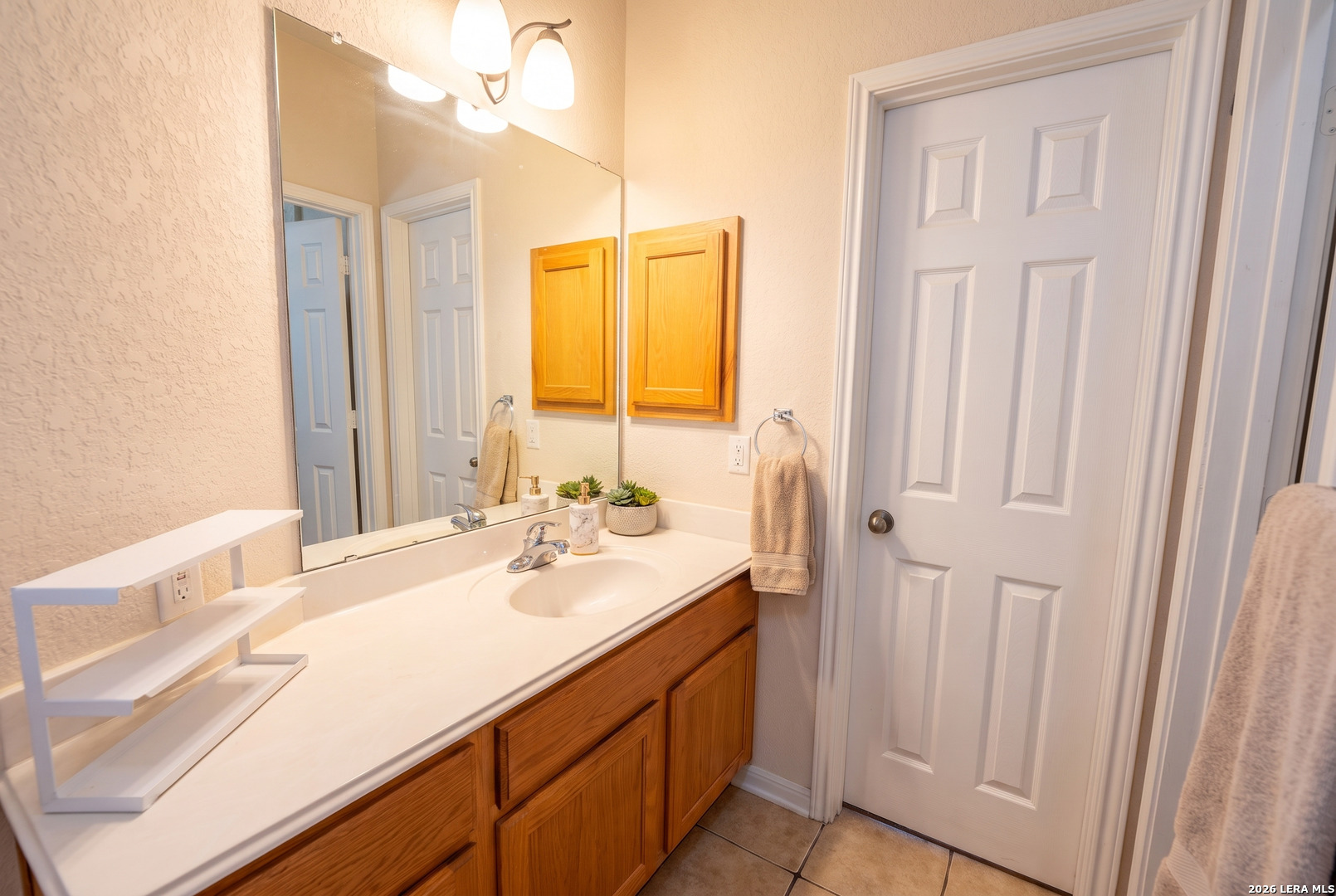 24823 White Creek San Antonio TX 78255