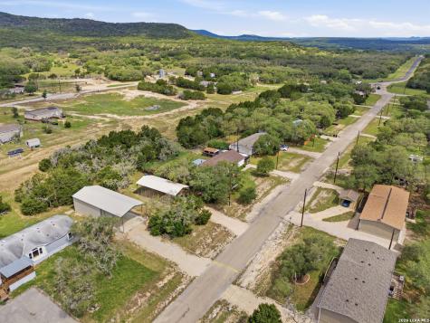 390 Pr 1507 Bandera TX 78003