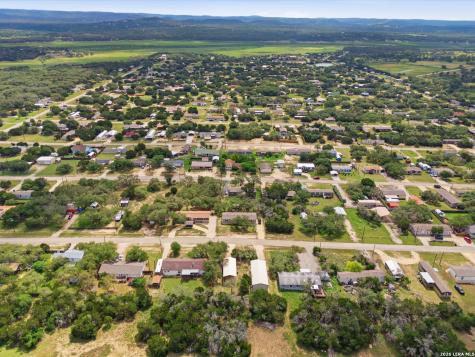 390 Pr 1507 Bandera TX 78003