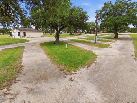 390 Pr 1507 Bandera TX 78003