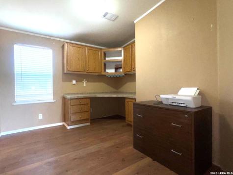 435 North Trail Pleasanton TX 78064