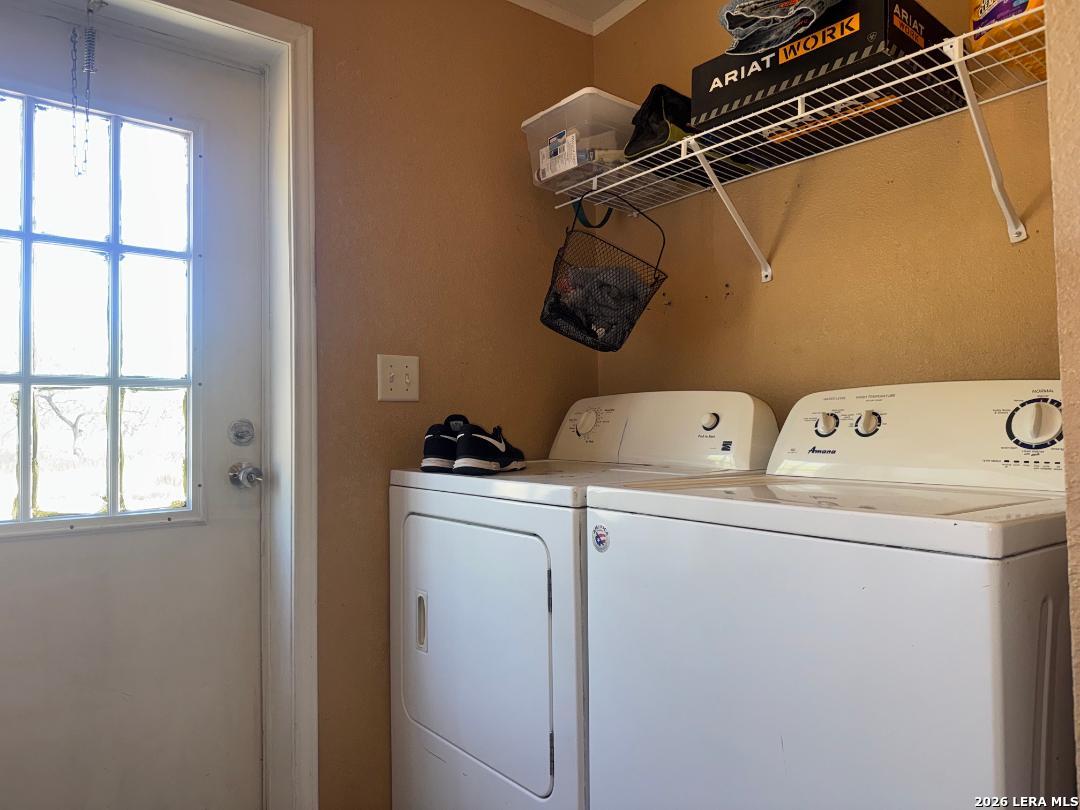 435 North Trail Pleasanton TX 78064