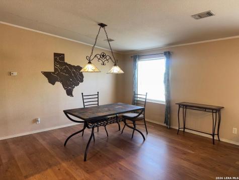 435 North Trail Pleasanton TX 78064