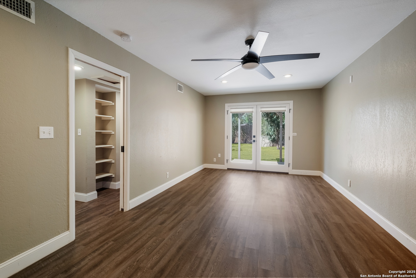 8715 Bridington San Antonio TX 78239