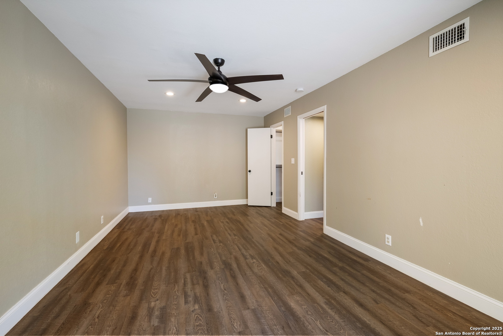 8715 Bridington San Antonio TX 78239