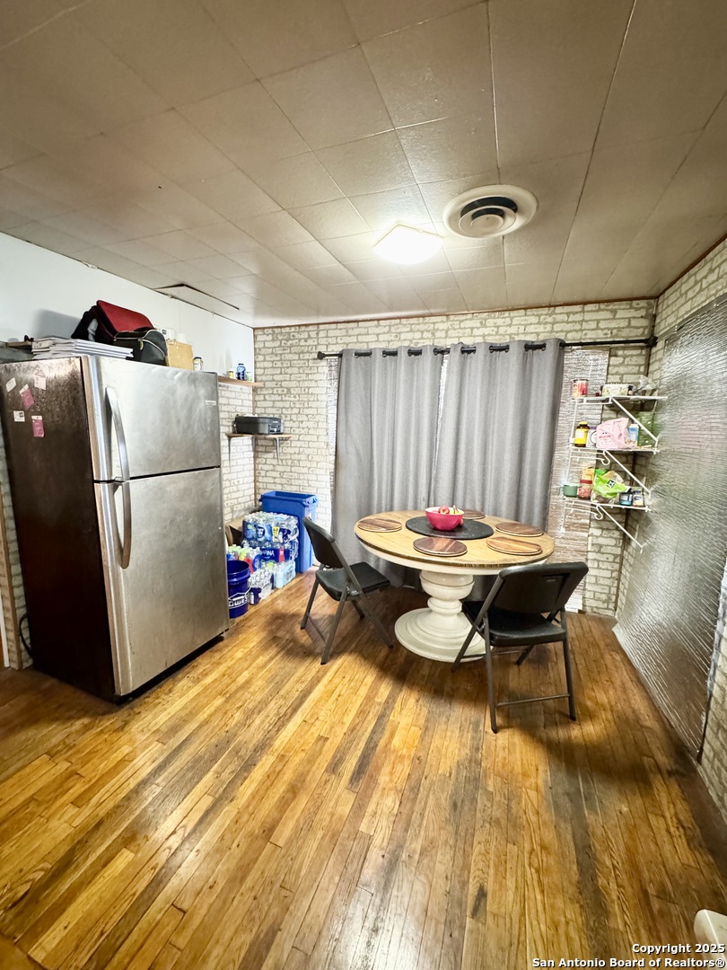 607 W Theo Avenue San Antonio TX 78225
