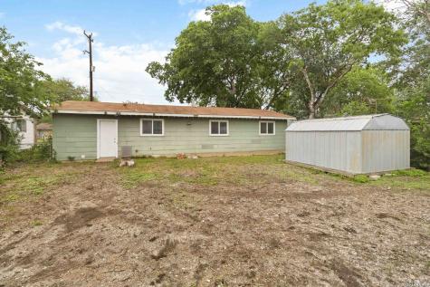 322 W Aviation Boulevard Universal City TX 78148