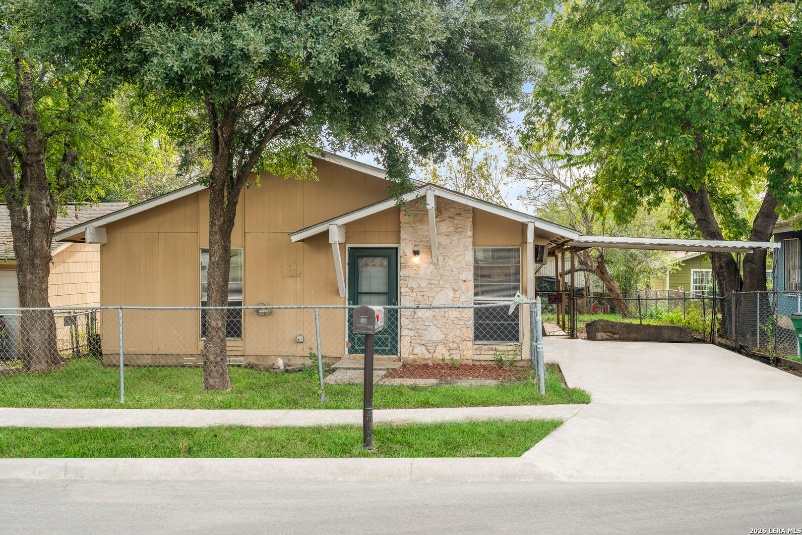 5710 Broken Lance San Antonio TX 78242