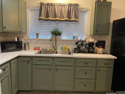 101 Furlong Drive Universal City TX 78148