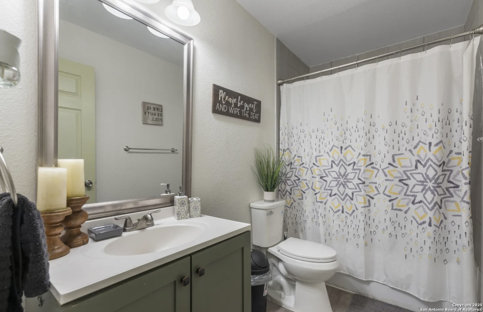 101 Furlong Drive Universal City TX 78148