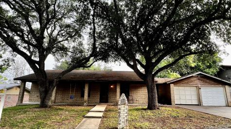 707 Loma Vista Kenedy TX 78119
