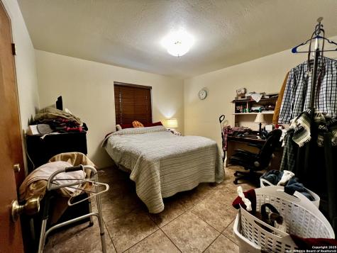 707 Loma Vista Kenedy TX 78119