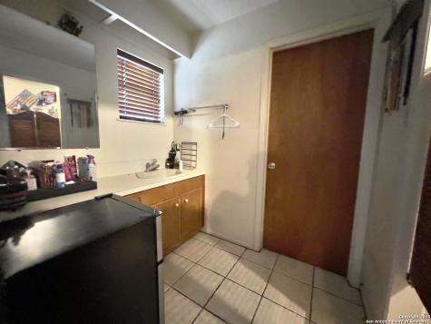 707 Loma Vista Kenedy TX 78119