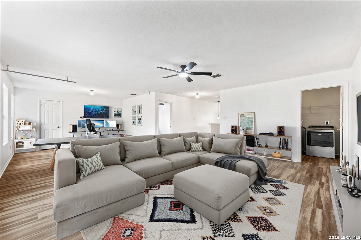 6718 Loma Vino San Antonio TX 78233