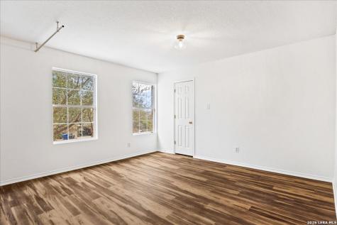 6718 Loma Vino San Antonio TX 78233