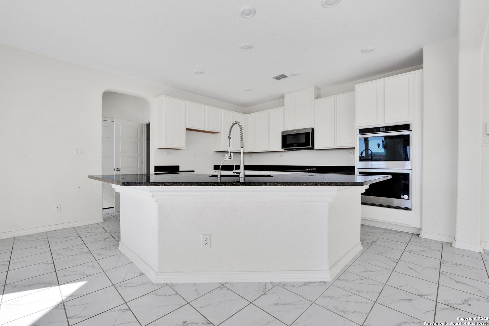 7826 Kingfisher Lodge San Antonio TX 78253