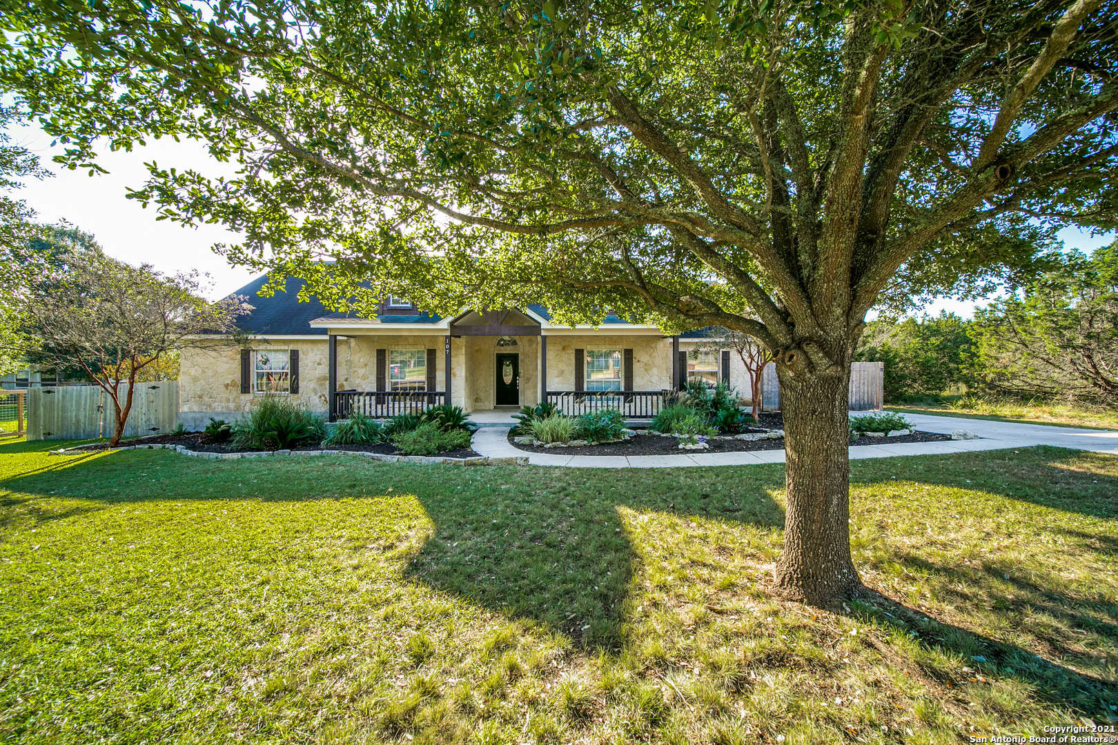 107 Spacious Sky San Antonio TX 78260