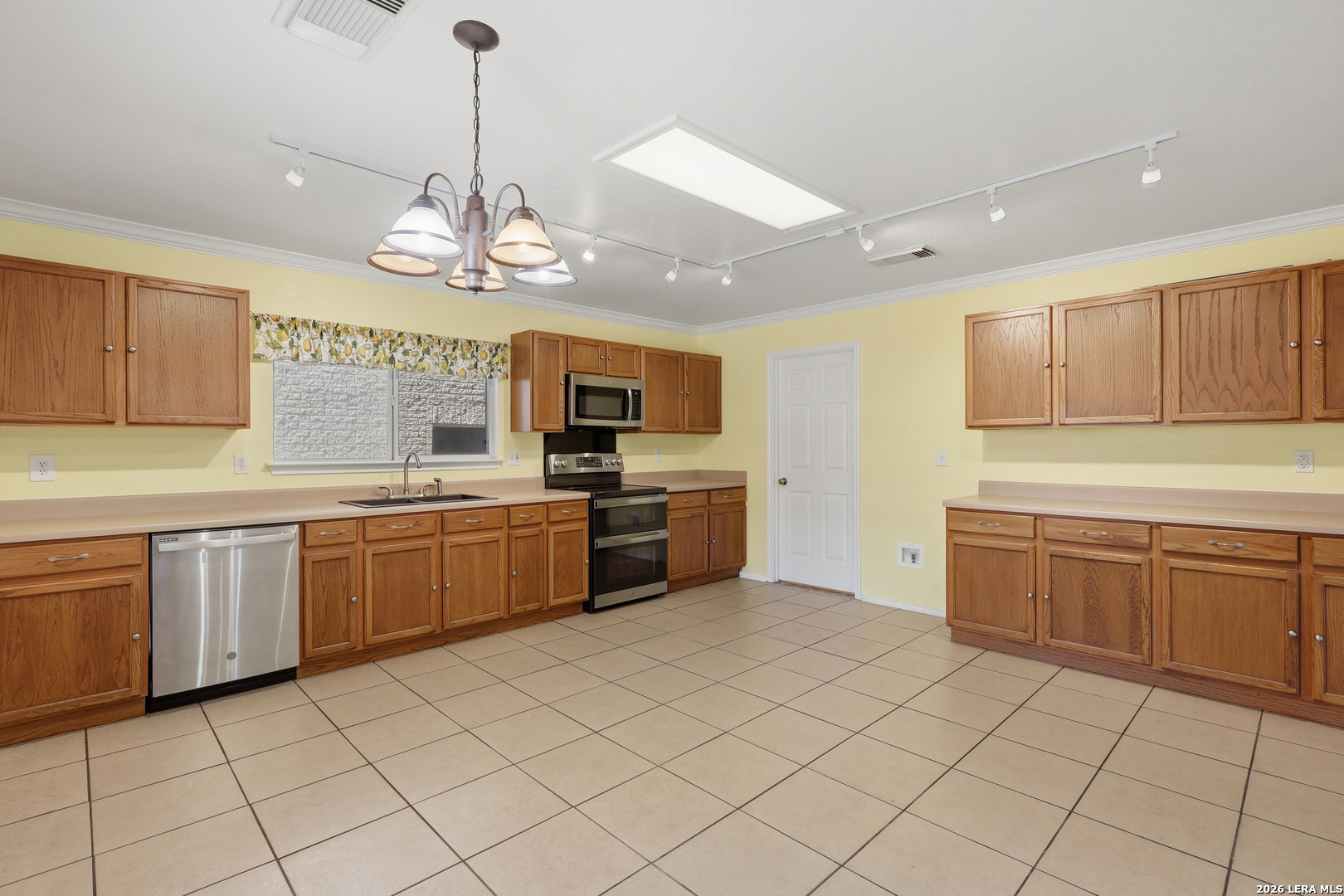 10434 Manor Creek San Antonio TX 78245