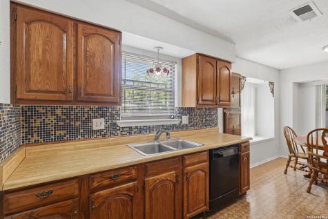 6114 Upwood Drive San Antonio TX 78238