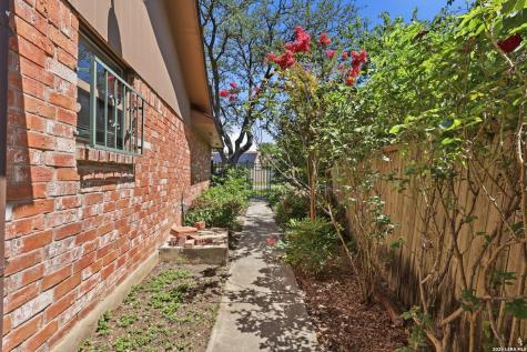 6114 Upwood Drive San Antonio TX 78238
