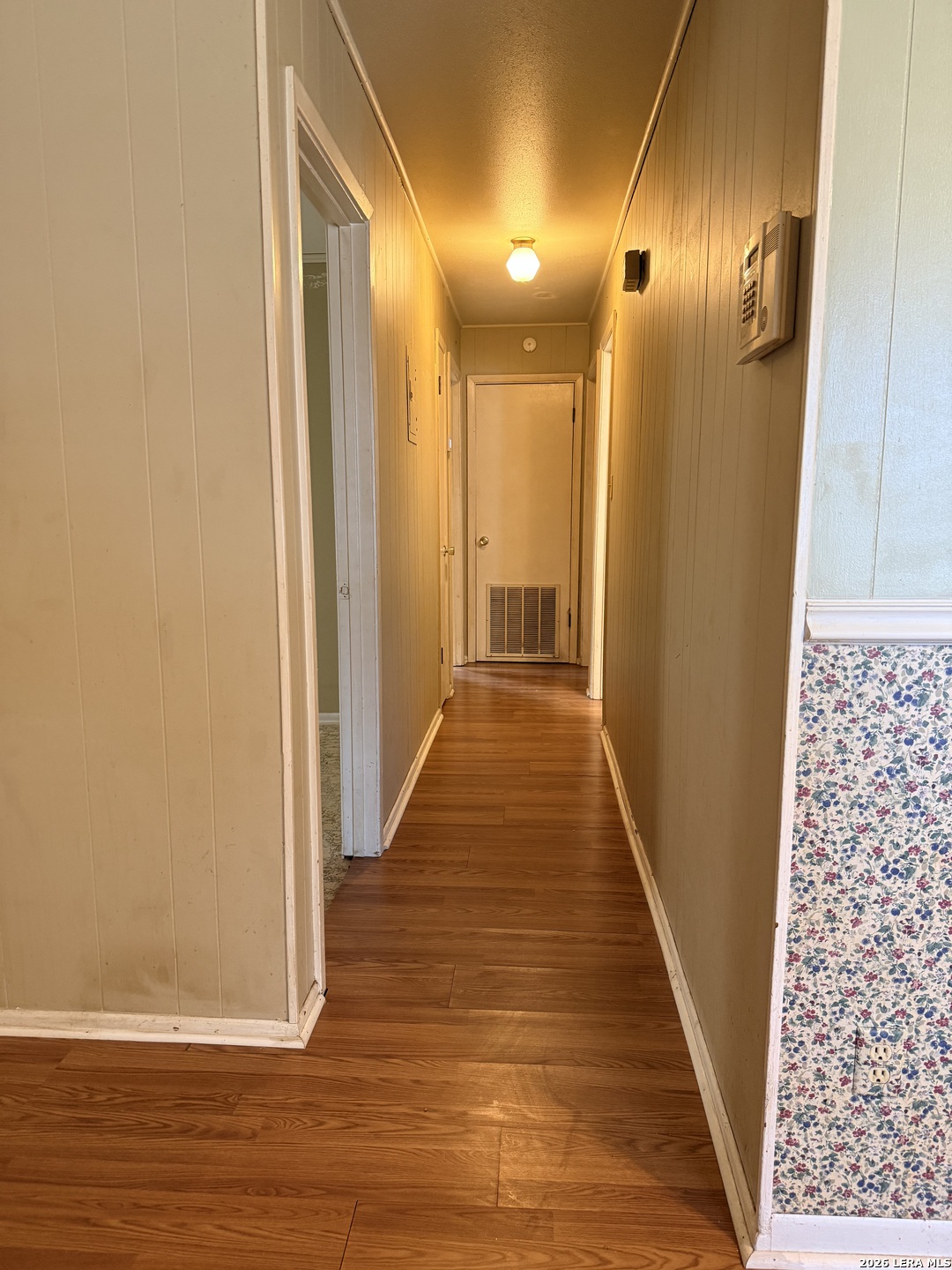 1203 Vivian Street Pleasanton TX 78064