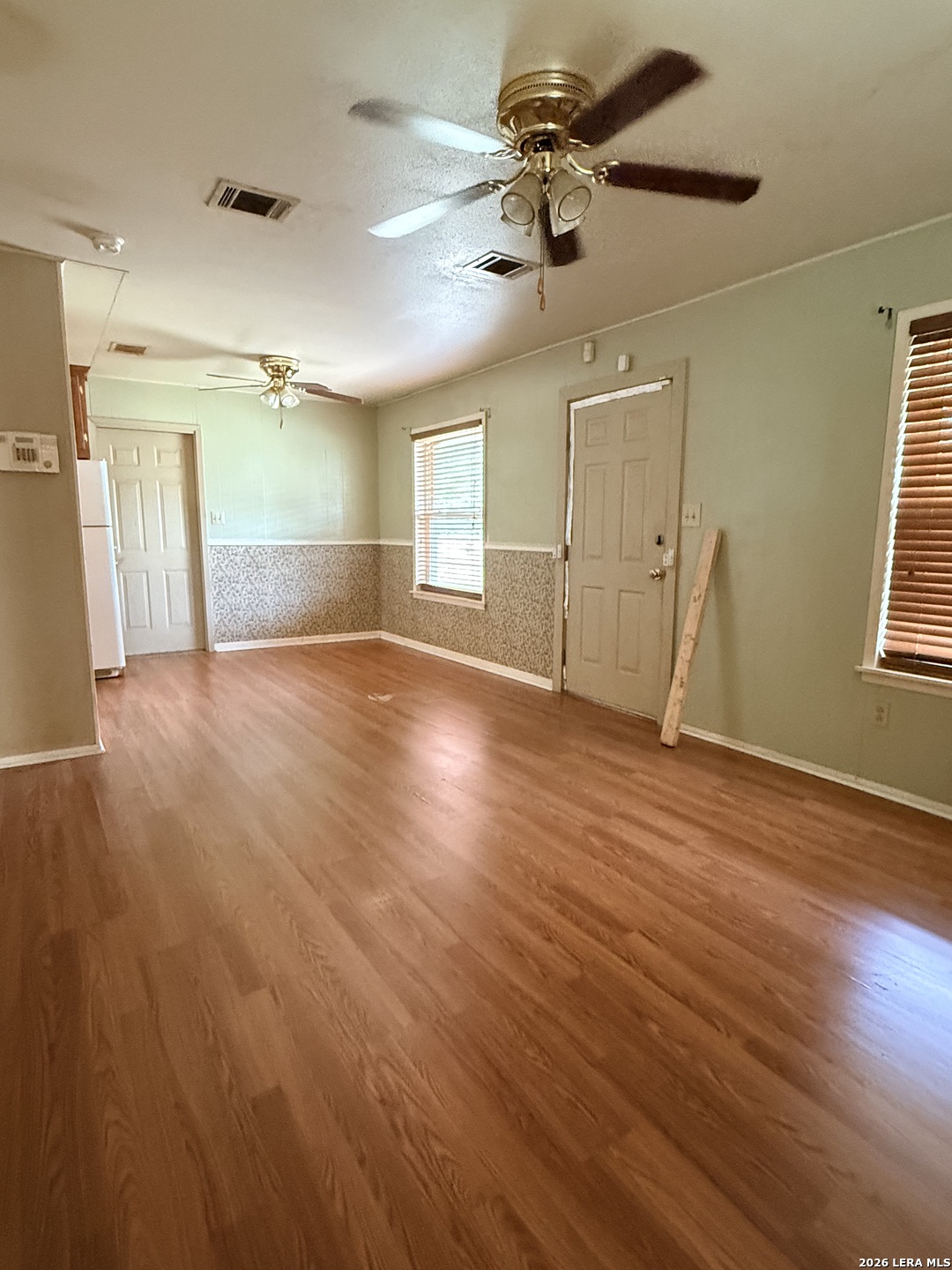 1203 Vivian Street Pleasanton TX 78064