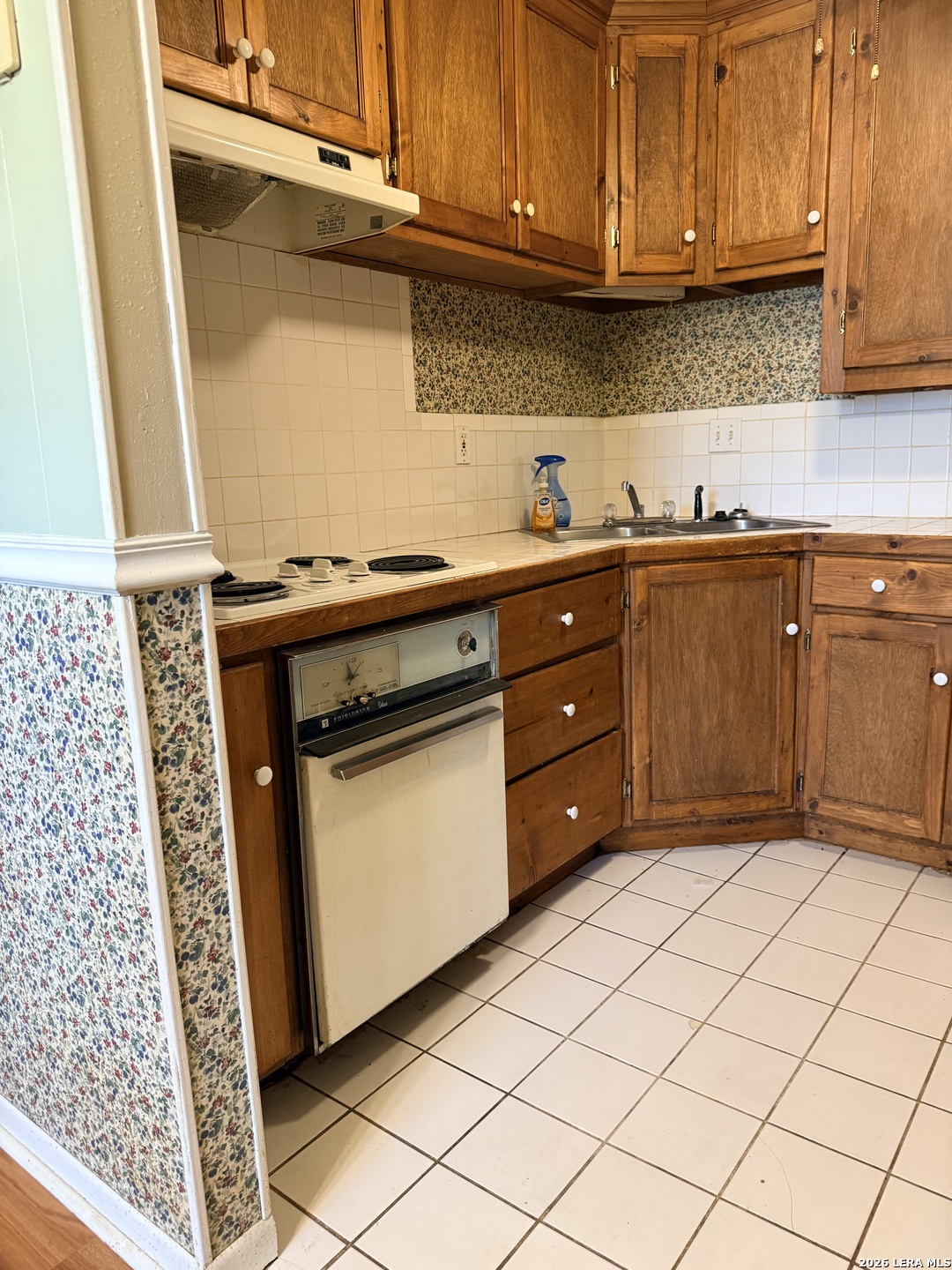 1203 Vivian Street Pleasanton TX 78064