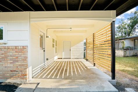462 Springwood Lane San Antonio TX 78216