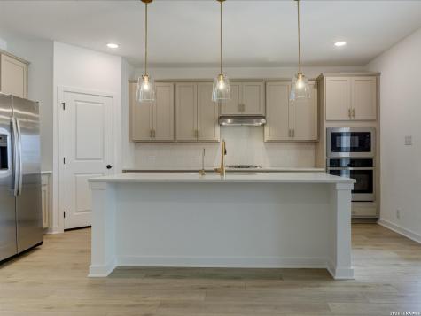 14235 Wolf View San Antonio TX 78252
