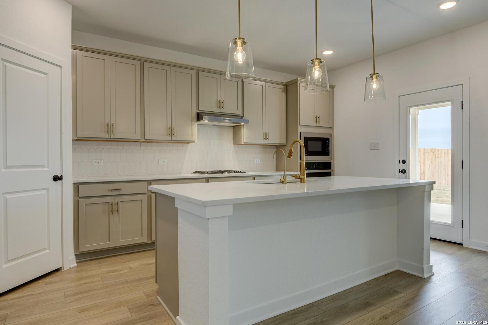 14235 Wolf View San Antonio TX 78252