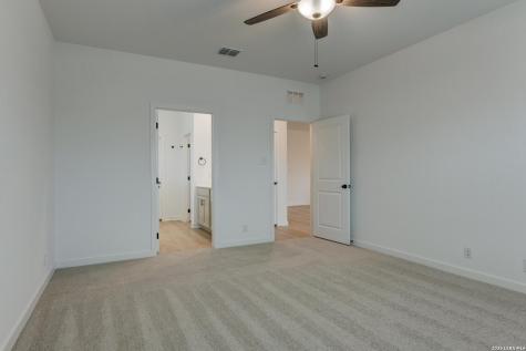 14235 Wolf View San Antonio TX 78252