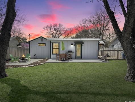 606 Harper Street Kerrville TX 78028