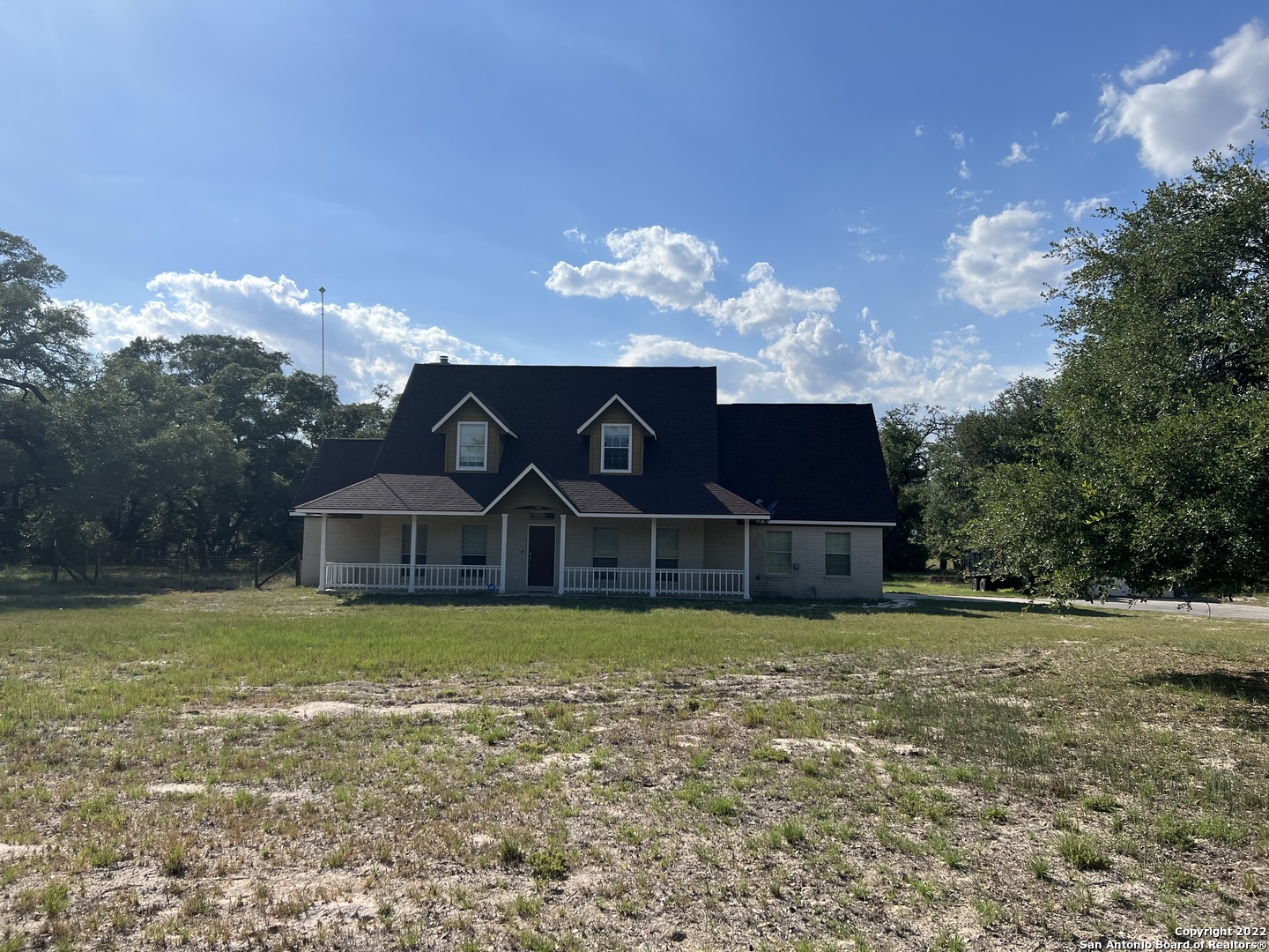 1681 County Road 320 Floresville TX 78114