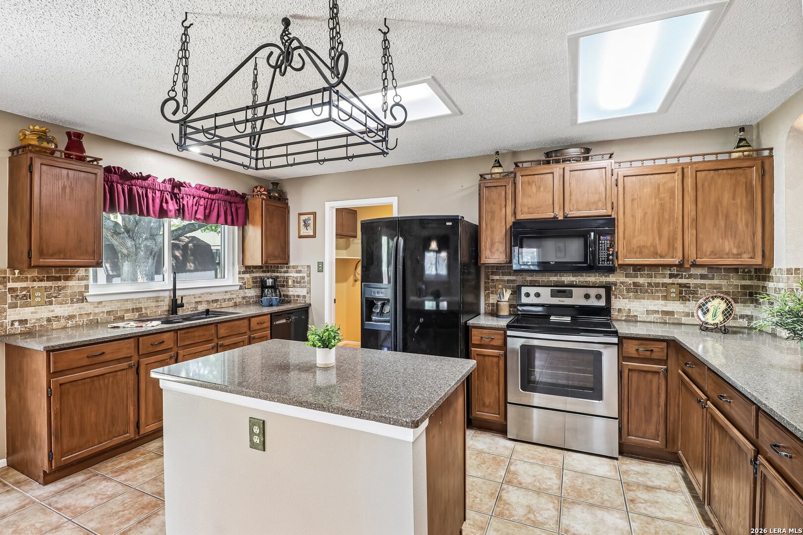 3733 Davenport Schertz TX 78154