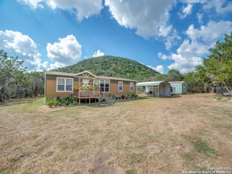 825 Valley Vista Road Tarpley TX 78883