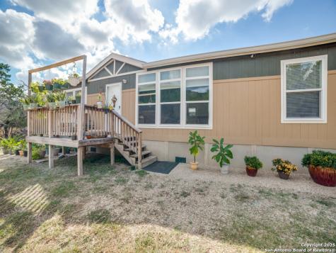 825 Valley Vista Road Tarpley TX 78883