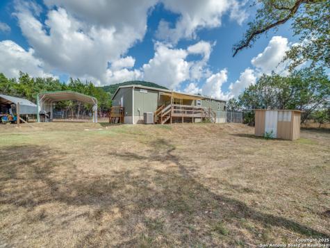 825 Valley Vista Road Tarpley TX 78883