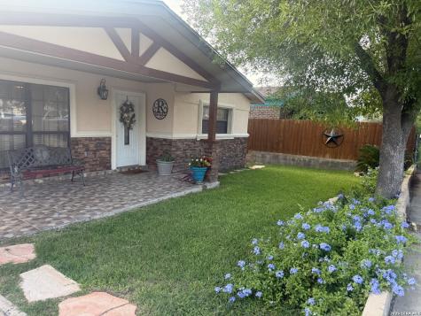 783 Trinity Street Eagle Pass TX 78852