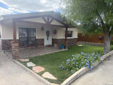 783 Trinity Street Eagle Pass TX 78852