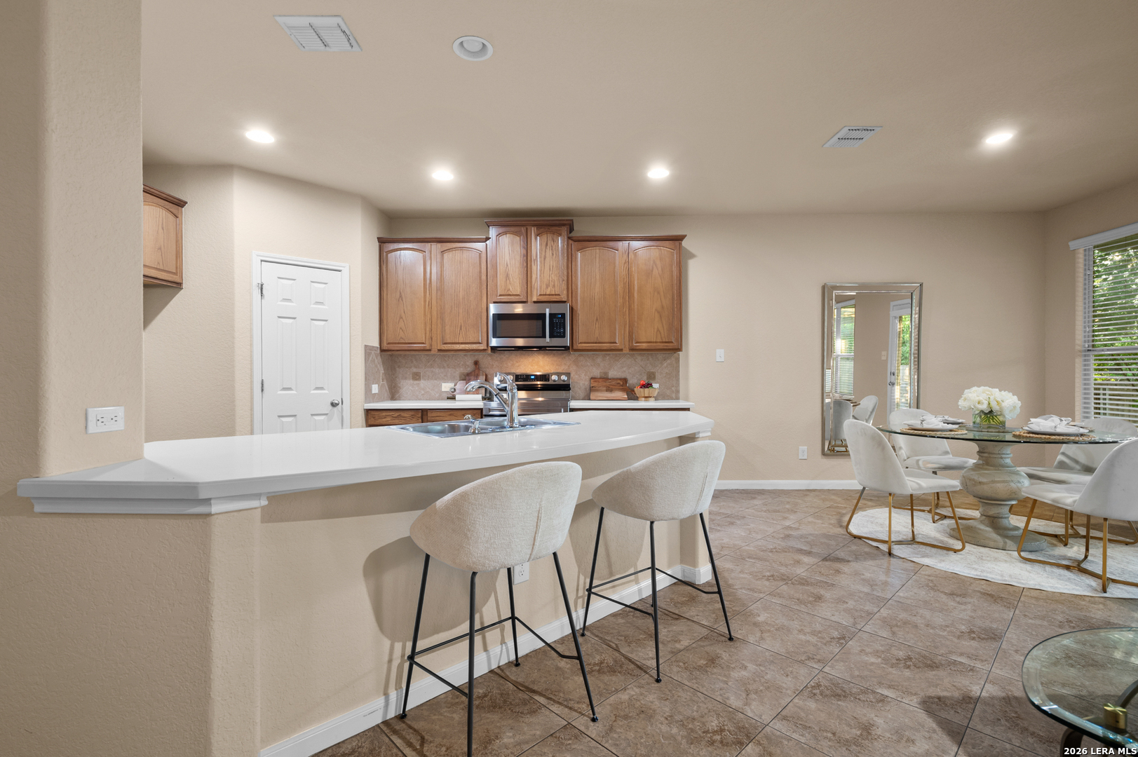 1008 Magellan Windcrest TX 78239