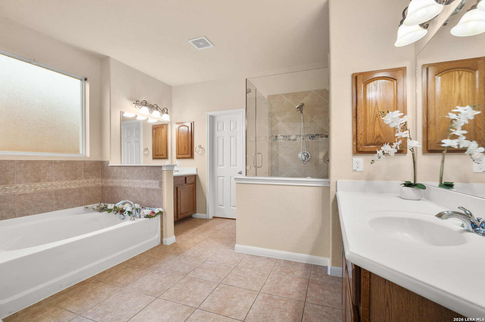 1008 Magellan Windcrest TX 78239