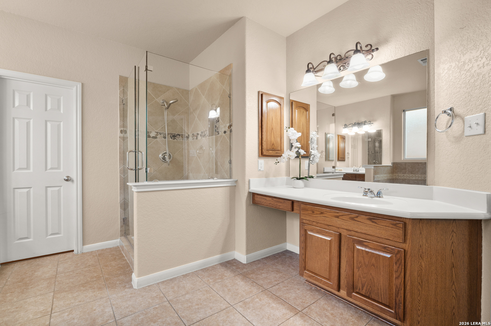 1008 Magellan Windcrest TX 78239
