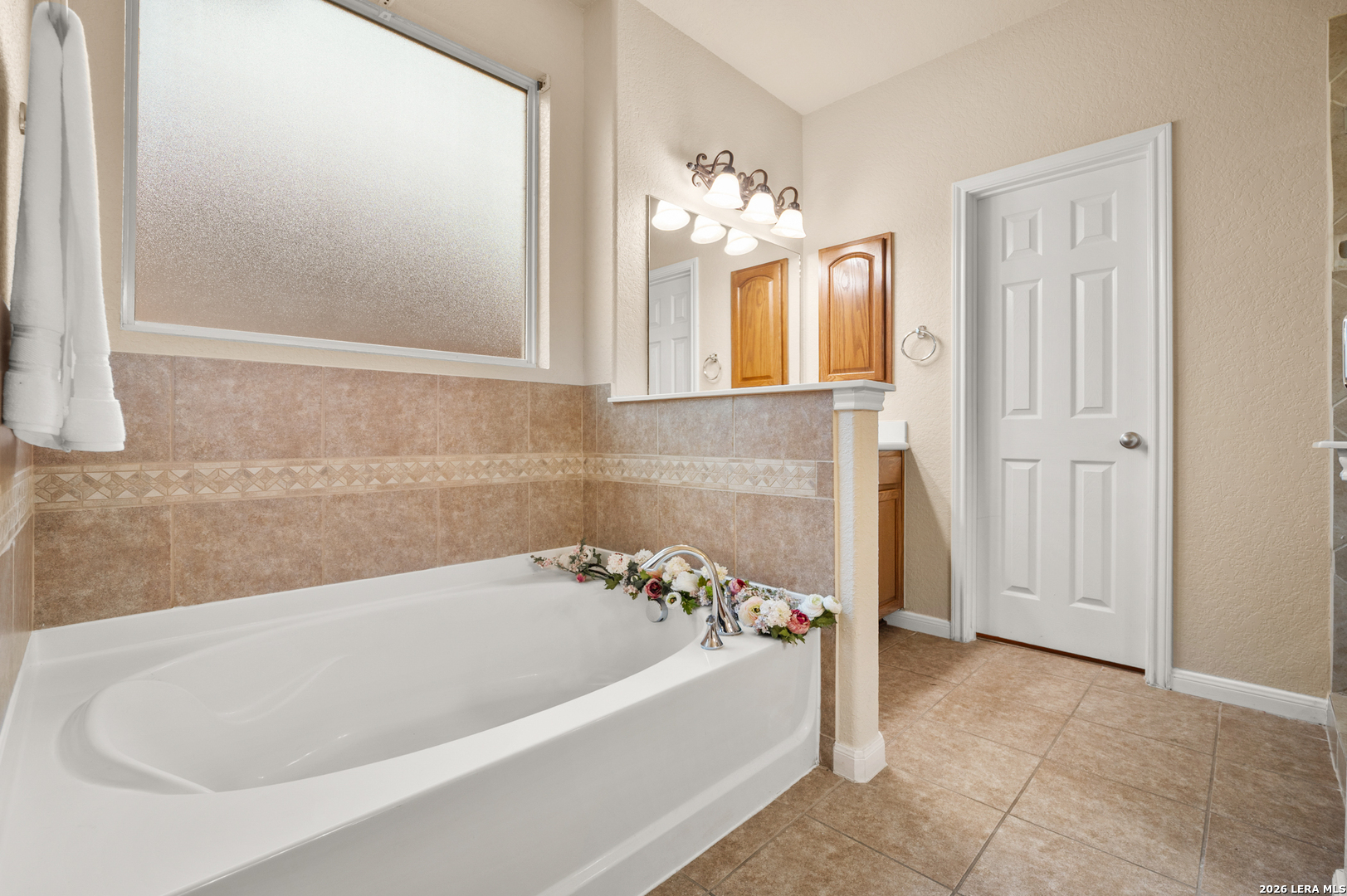 1008 Magellan Windcrest TX 78239
