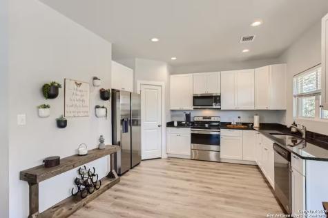 4284 Morningside Canyon Lake TX 78133