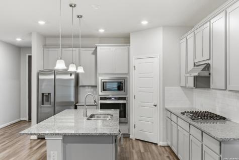 2437 Pennilynn Way San Antonio TX 78253