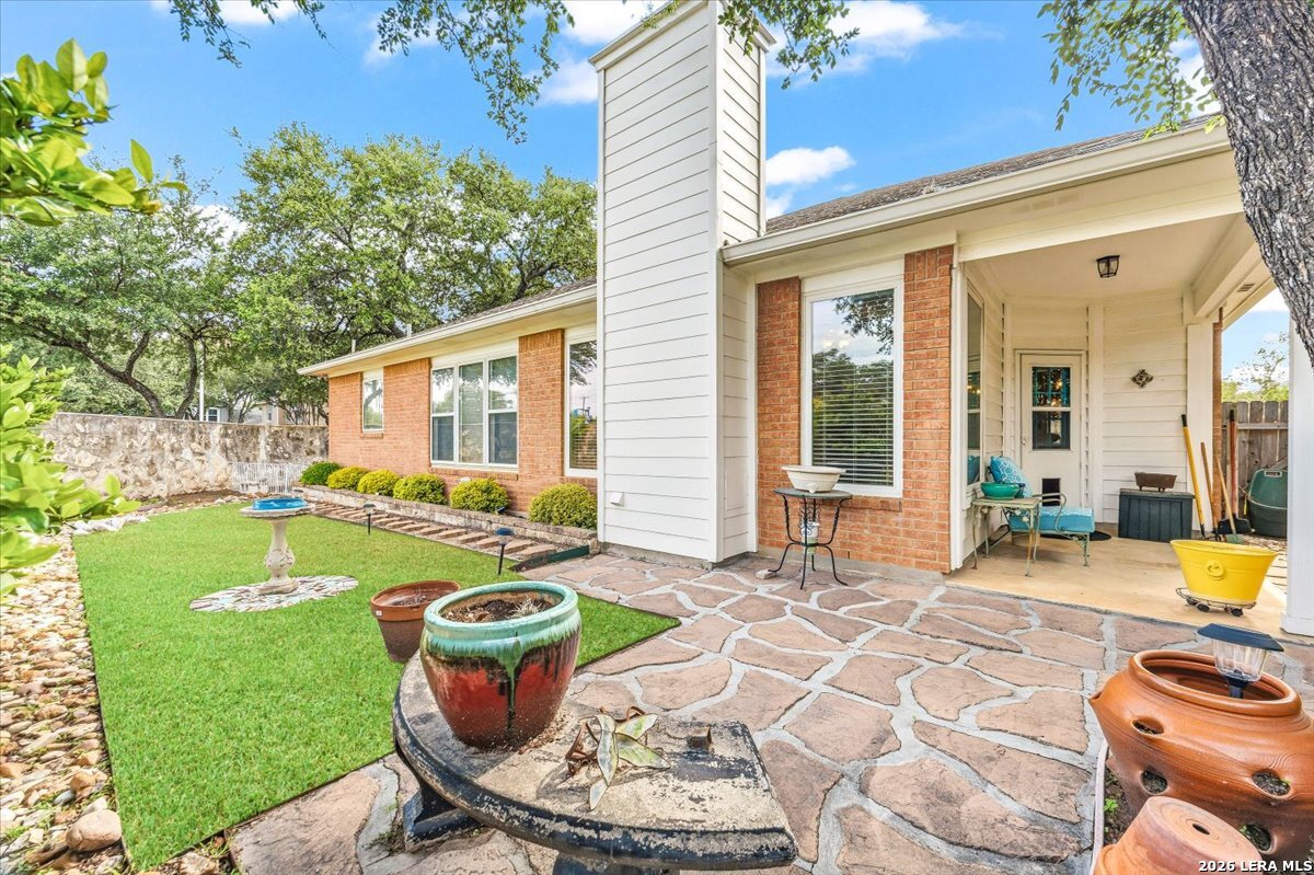 17202 Blanco Oaks San Antonio TX 78248