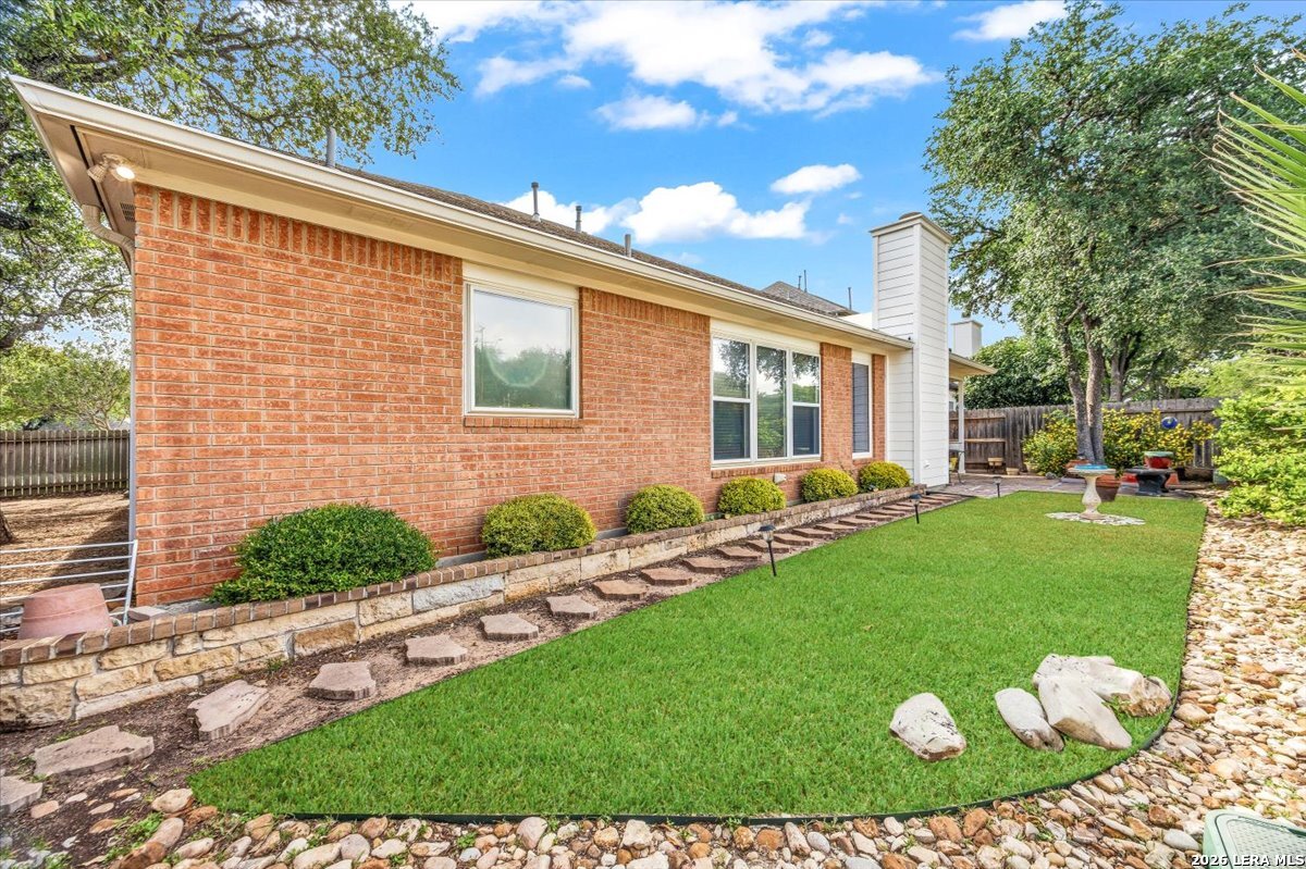 17202 Blanco Oaks San Antonio TX 78248